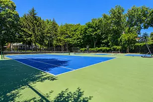 61 Willow Ridge Dr, Smithtown, NY 11787 - Photo 32
