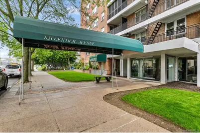 833 Central Avenue #5B, Far Rockaway, NY 11691 - Photo 1