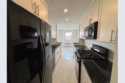 833 Central Avenue #5B, Far Rockaway, NY 11691 - Photo 8