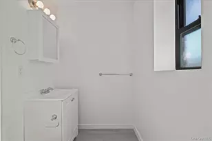 671 Bronx River Rd, Yonkers, NY 10704 - Photo 18