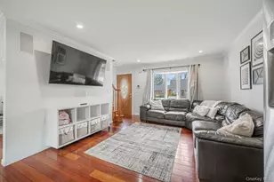408 N Broome Ave, Lindenhurst, NY 11757 - Photo 12