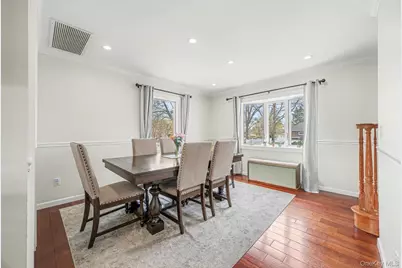 408 N Broome Avenue, Lindenhurst, NY 11757 - Photo 14