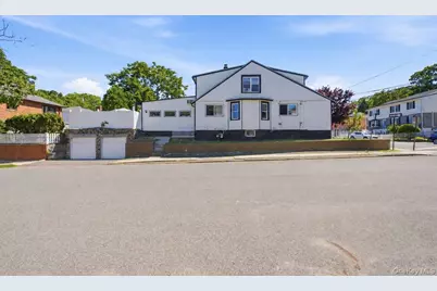 172 Crescent Place, Yonkers, NY 10704 - Photo 2