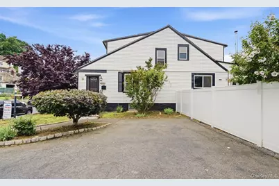 172 Crescent Place, Yonkers, NY 10704 - Photo 1