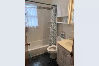 243 Pershing Parkway, Mineola, NY 11501 - Photo 8