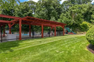191 Horse Shoe Cir, Ossining, NY 10562 - Photo 30