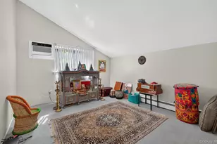 10 Otsego Ave, Dix Hills, NY 11746 - Photo 14