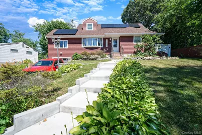 14 Benmor Court, Plainview, NY 11803 - Photo 1