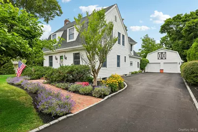 10 Boyd Avenue, Bay Shore, NY 11706 - Photo 1