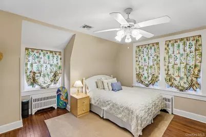 10 Boyd Avenue, Bay Shore, NY 11706 - Photo 16