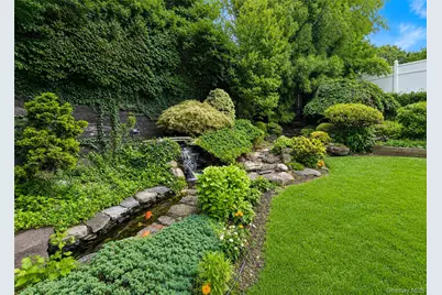 6 Boxwood Way, Manhasset, NY 11030 - Photo 44