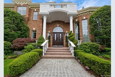 6 Boxwood Way, Manhasset, NY 11030 - Photo 2