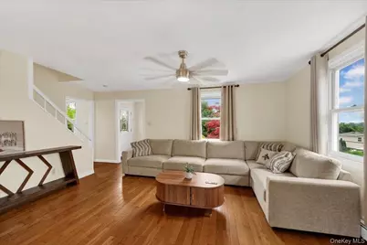 115 Young Avenue, Yonkers, NY 10710 - Photo 6