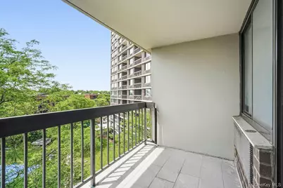 2 Bay Club Drive #6F, Bayside, NY 11360 - Photo 12