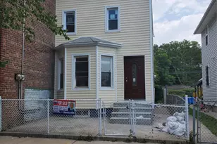 107-07 157th St, Jamaica, NY 11433 - Photo 8