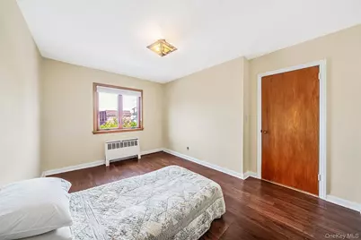 6410 71st Street, Middle Village, NY 11379 - Photo 18