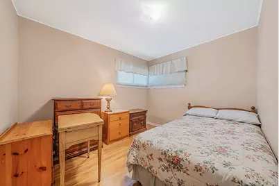 107 W Walnut Street, Farmingdale, NY 11735 - Photo 10