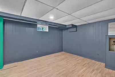 100 Irving Avenue, Floral Park, NY 11001 - Photo 18