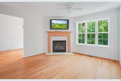 4003 Ridgecrest Drive, Wappingers Falls, NY 12590 - Photo 12