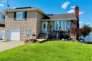 3 Jackson Pl, Massapequa, NY 11758 - Photo 2