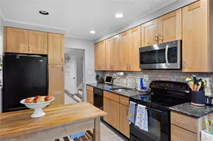 3 Jackson Pl, Massapequa, NY 11758 - Photo 12
