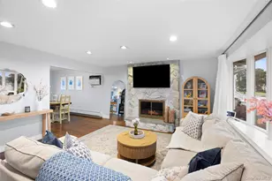 3 Jackson Pl, Massapequa, NY 11758 - Photo 6