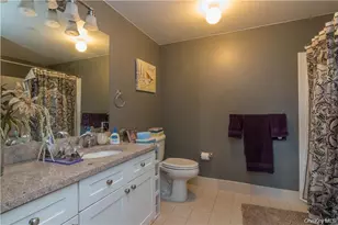 300 Mamaroneck Ave, White Plains, NY 10605 - Photo 16