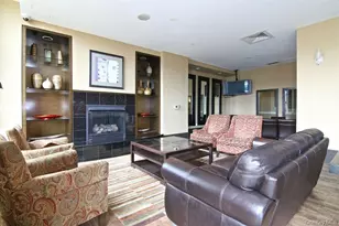 300 Mamaroneck Ave, White Plains, NY 10605 - Photo 4