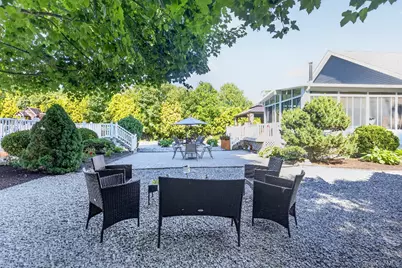 17 Woodlawn Avenue, East Moriches, NY 11940 - Photo 6