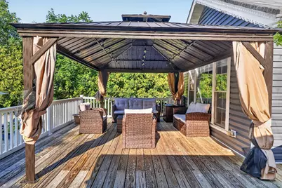 17 Woodlawn Avenue, East Moriches, NY 11940 - Photo 10