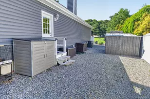 17 Woodlawn Ave, East Moriches, NY 11940 - Photo 24