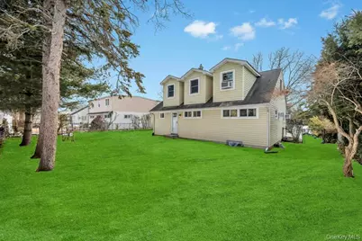 46 Walter Avenue, Hicksville, NY 11801 - Photo 28