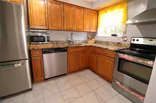 23 Peters Blvd, Central Islip, NY 11722 - Photo 6