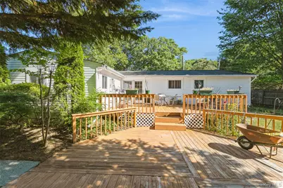 26 Huxley Lane, Ronkonkoma, NY 11779 - Photo 32