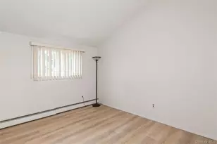26 Huxley Ln, Ronkonkoma, NY 11779 - Photo 22