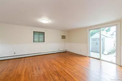 26 Huxley Lane, Ronkonkoma, NY 11779 - Photo 14