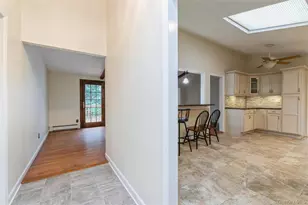 26 Huxley Ln, Ronkonkoma, NY 11779 - Photo 4