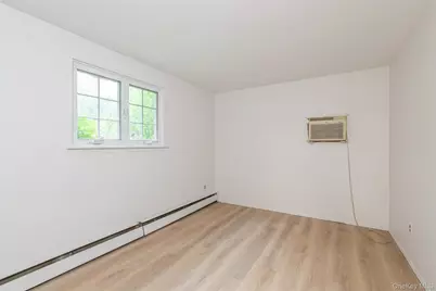 26 Huxley Lane, Ronkonkoma, NY 11779 - Photo 24
