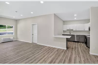 16 Dowd Street #108, Haverstraw, NY 10927 - Photo 4
