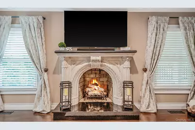 44 Niagara Street, Miller Place, NY 11764 - Photo 10