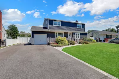 16 Heath Lane, East Northport, NY 11731 - Photo 1