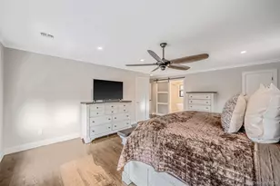 665 Mount Sinai-Coram Rd, Mount Sinai, NY 11766 - Photo 18