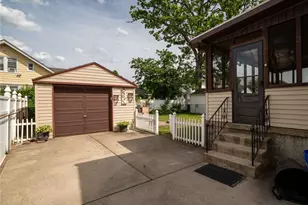 9 Satterie Ave, Valley Stream, NY 11580 - Photo 24