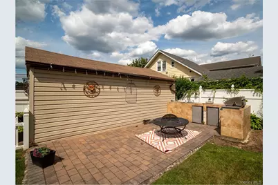 9 Satterie Avenue, Valley Stream, NY 11580 - Photo 22