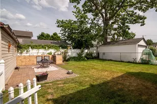9 Satterie Ave, Valley Stream, NY 11580 - Photo 18