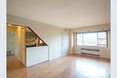 9 Satterie Avenue, Valley Stream, NY 11580 - Photo 6