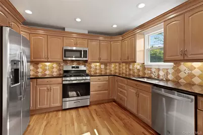 65 Eiler Lane, Irvington, NY 10533 - Photo 8