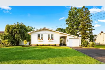 209 Loop Drive, Sayville, NY 11782 - Photo 2