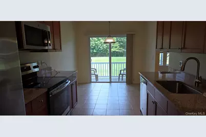 22 Cricket Court, Shirley, NY 11967 - Photo 4