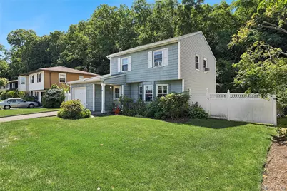17 Harmony Lane, Glen Cove, NY 11542 - Photo 2